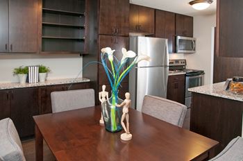 Refrigerator with ice maker